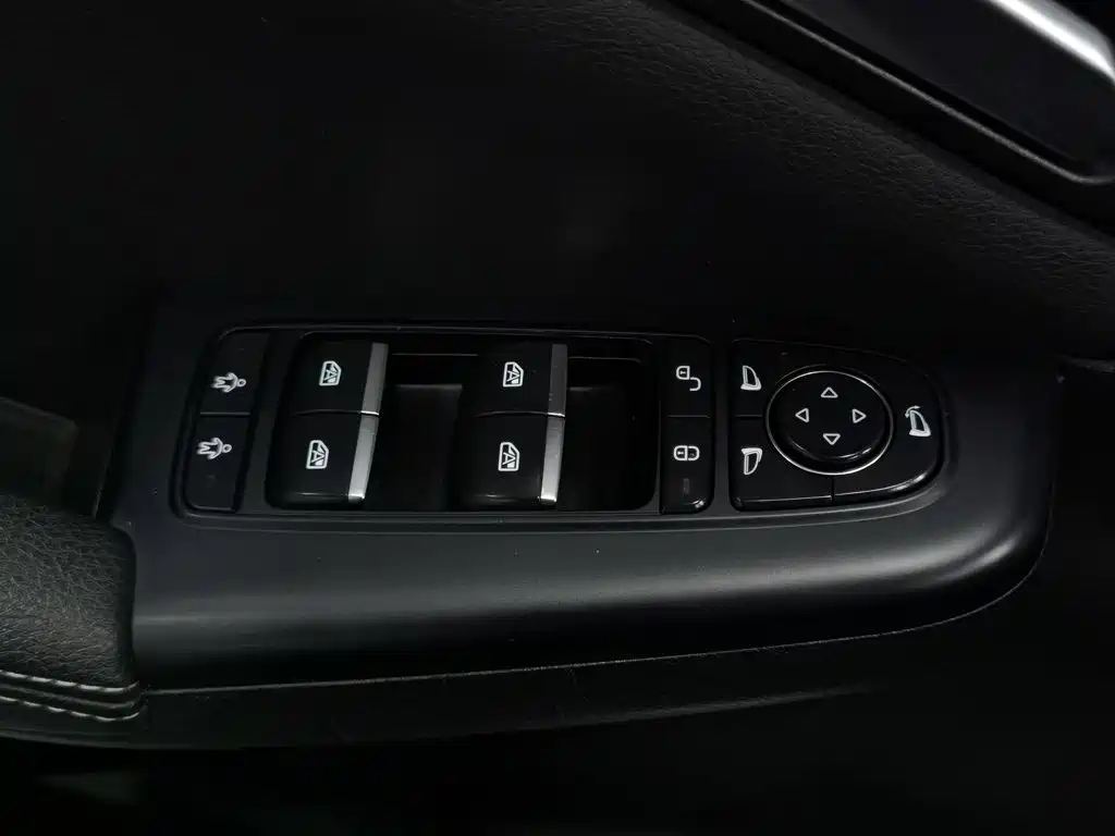 BYD Tang — миниатюра 9
