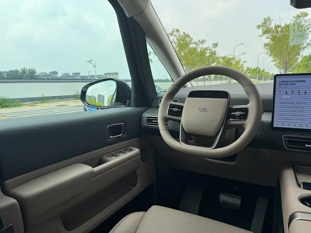 Li Auto Li MEGA — миниатюра 15