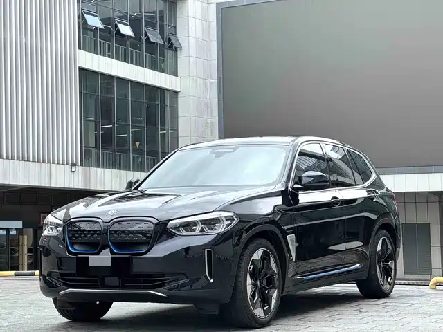 2021 BMW iX3