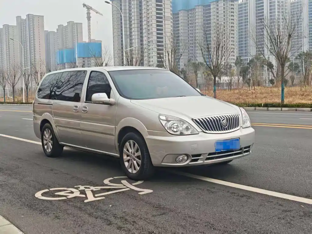 Buick GL8 — миниатюра 3