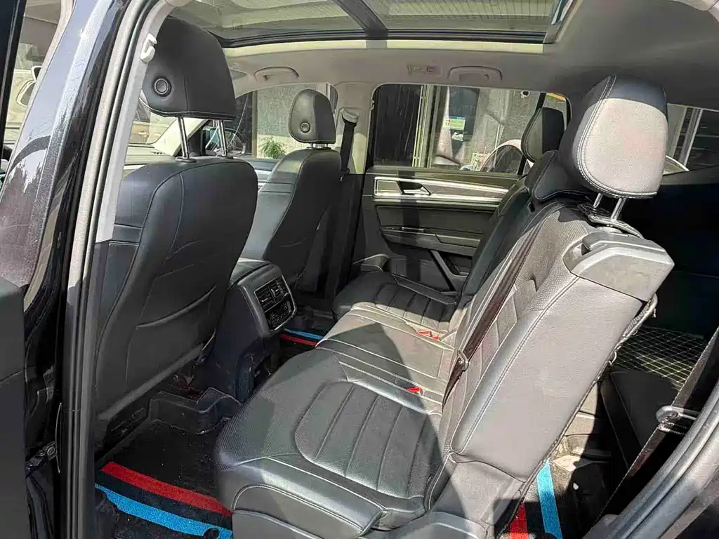 Volkswagen Teramont — миниатюра 6