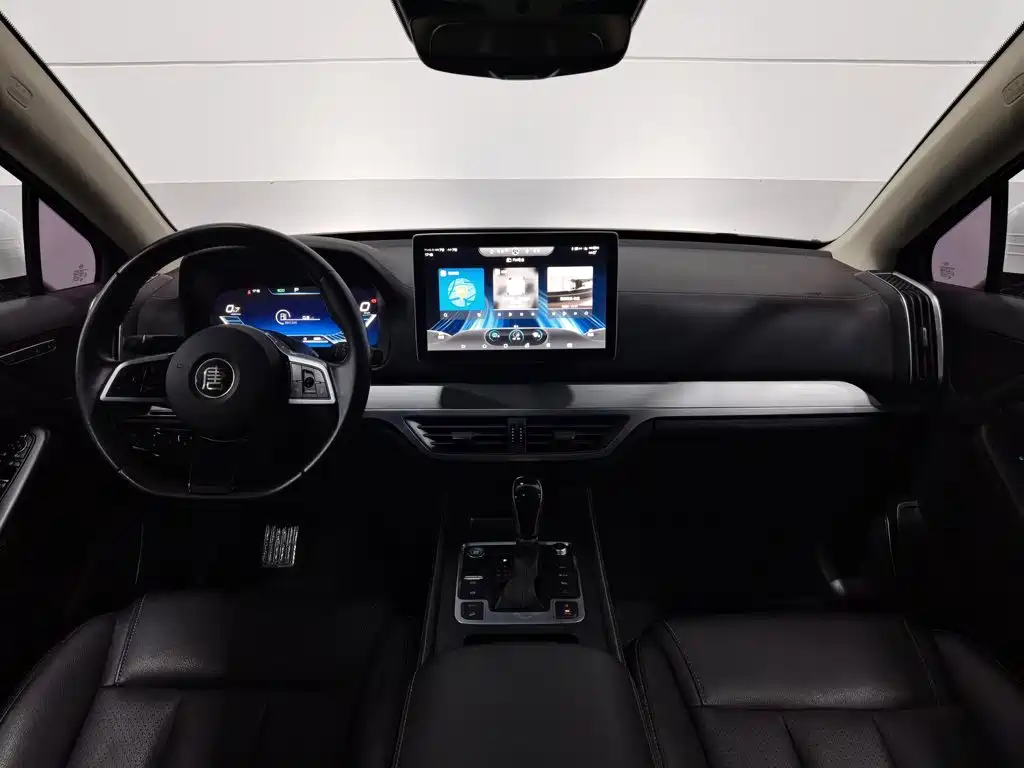 BYD Tang — миниатюра 5