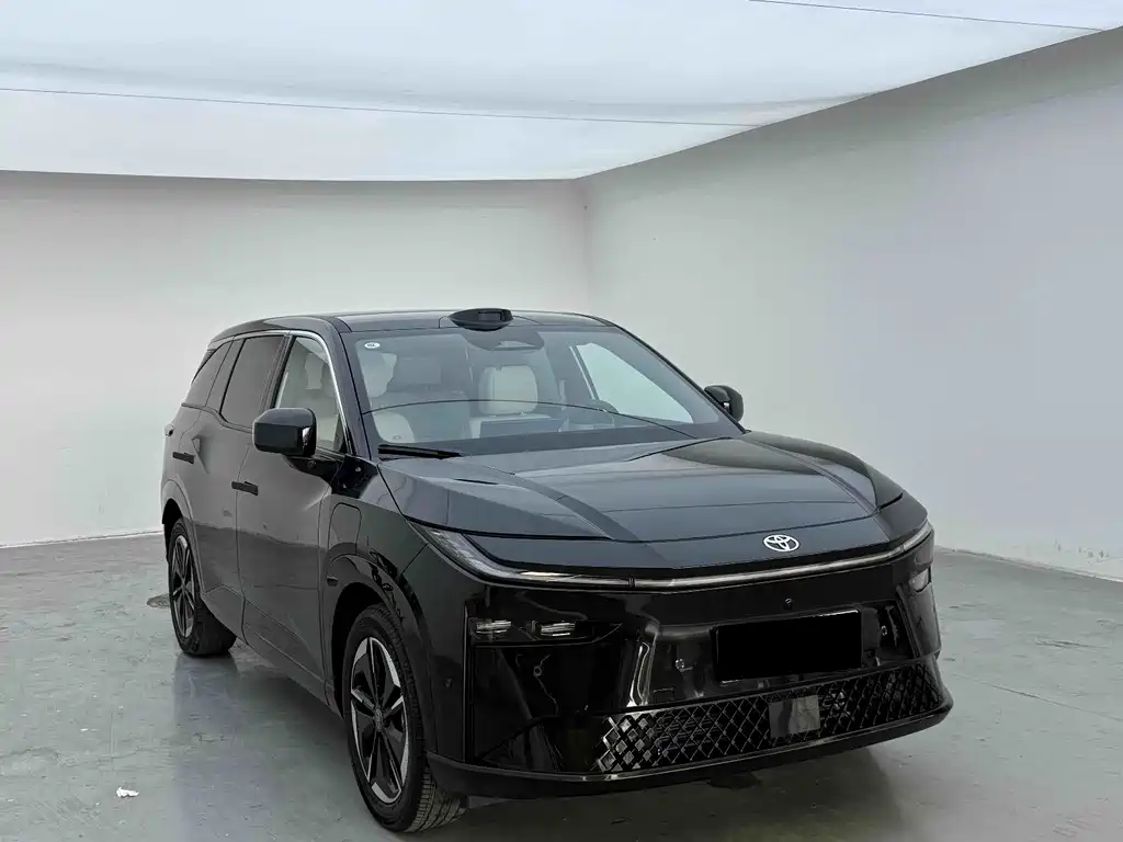 Toyota bZ3X — миниатюра 2