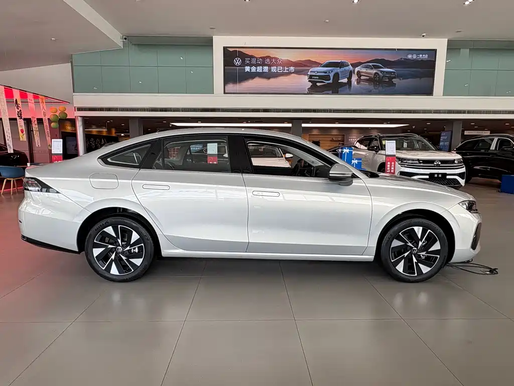 Volkswagen Sagitar 2026 L 300TSI DSG Elite