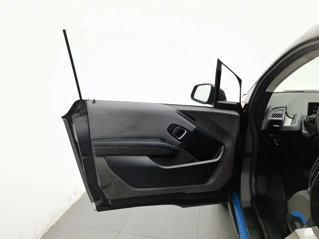 BMW i3 (Import) — миниатюра 8