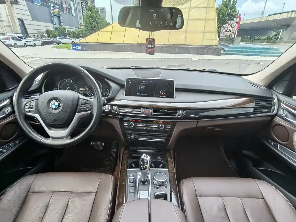 BMW X5 (Import) — миниатюра 7