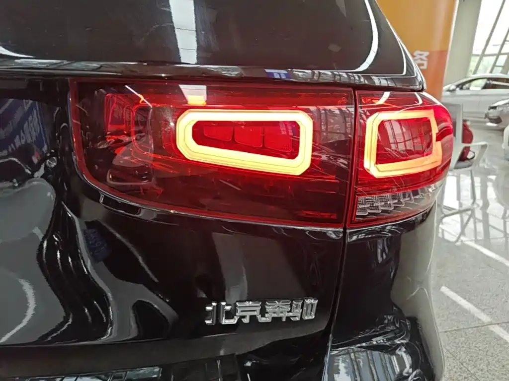 Mercedes-Benz GLB — миниатюра 8