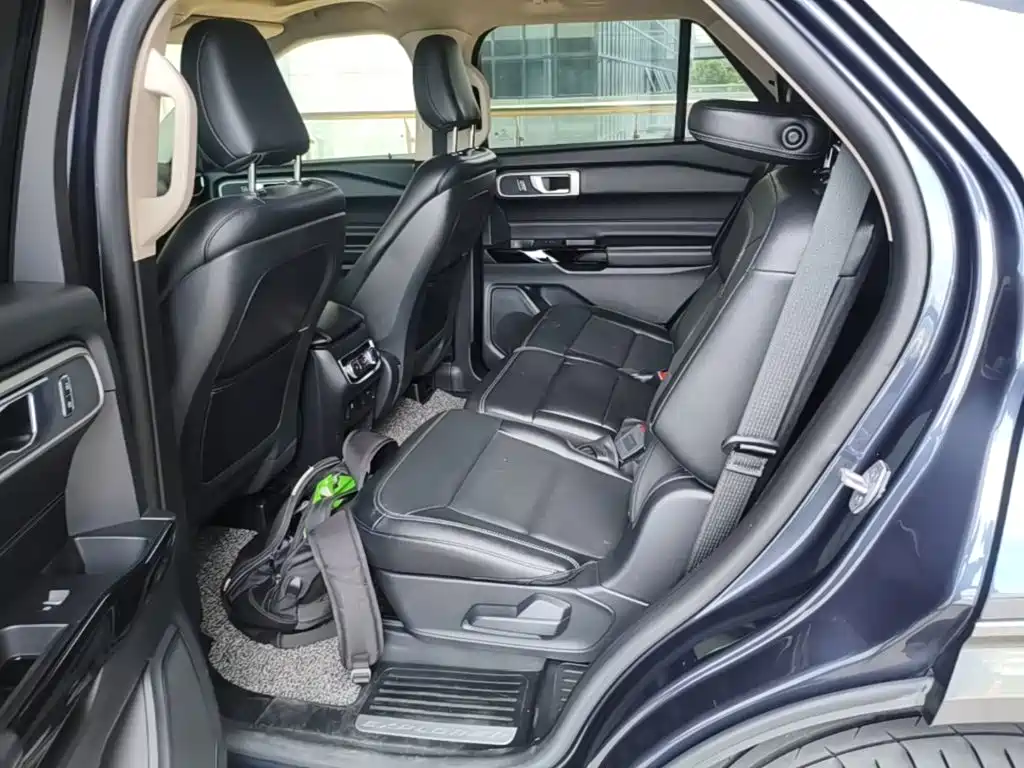 Ford Explorer — миниатюра 17