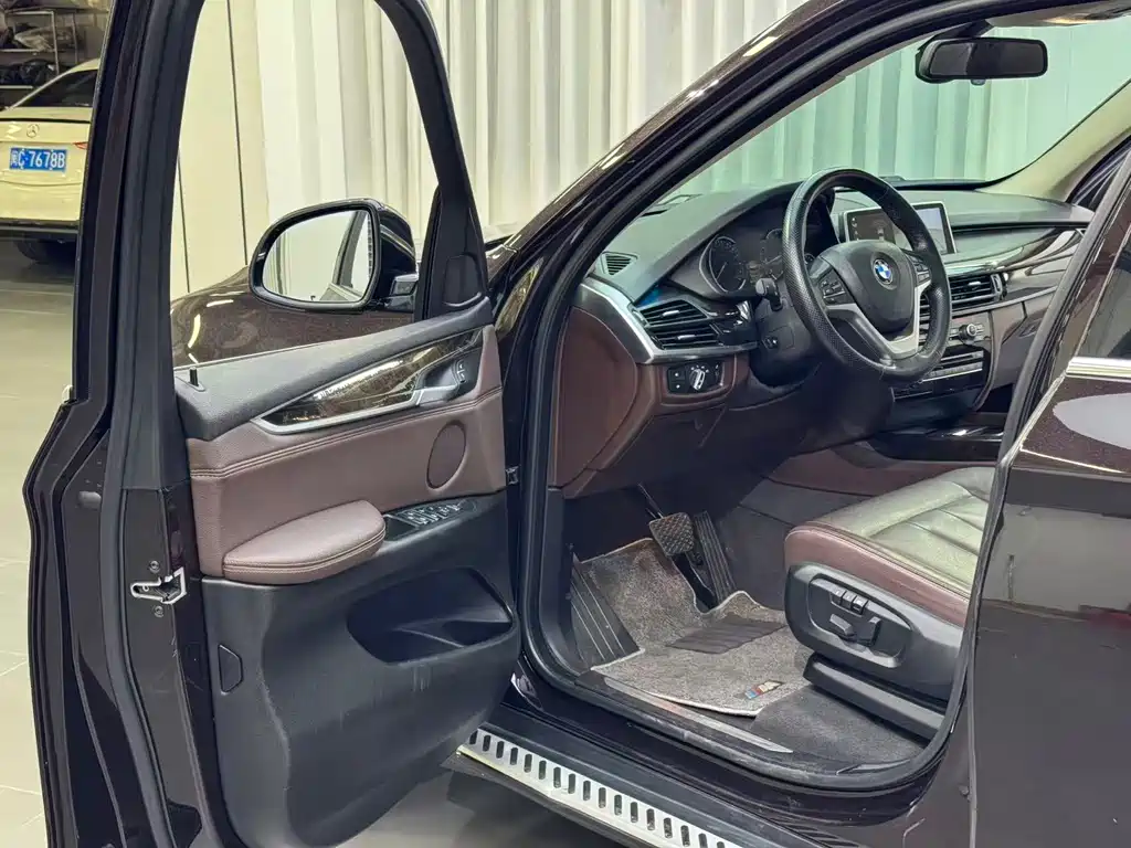 BMW X5 (Import) — миниатюра 4