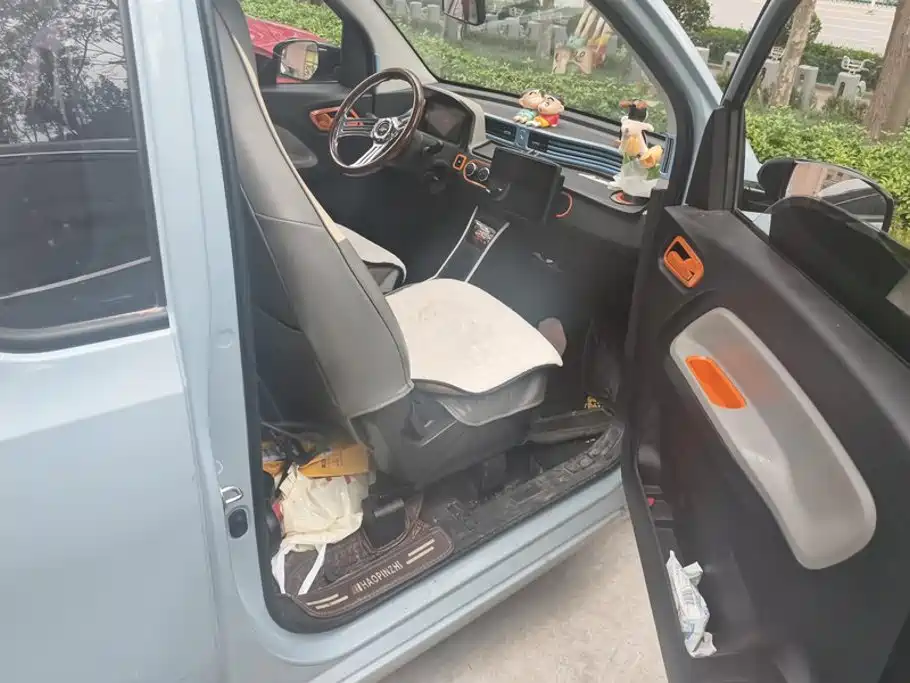 Wuling MINIEV — миниатюра 8