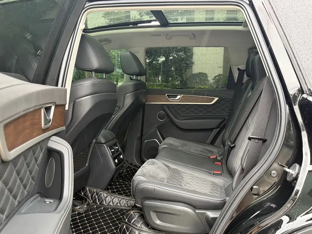 Hongqi Hongqi HS7 — миниатюра 6