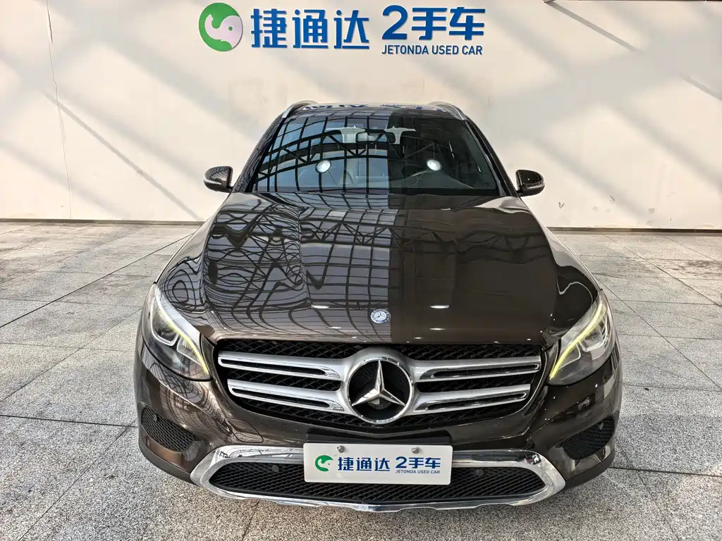 MERCEDES-BENZ GLC