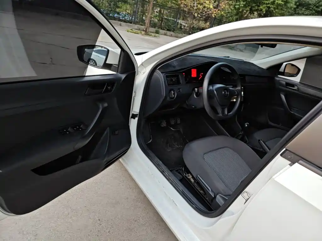 Volkswagen Santana — миниатюра 16