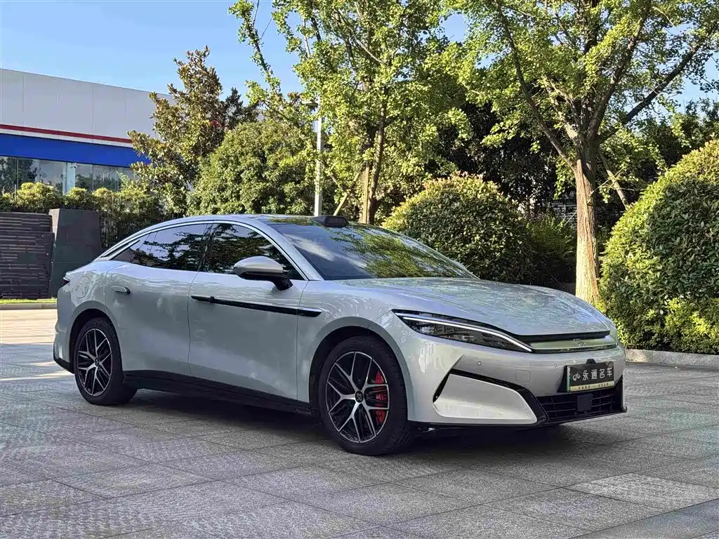 BYD Han L 2025 EV Flagship