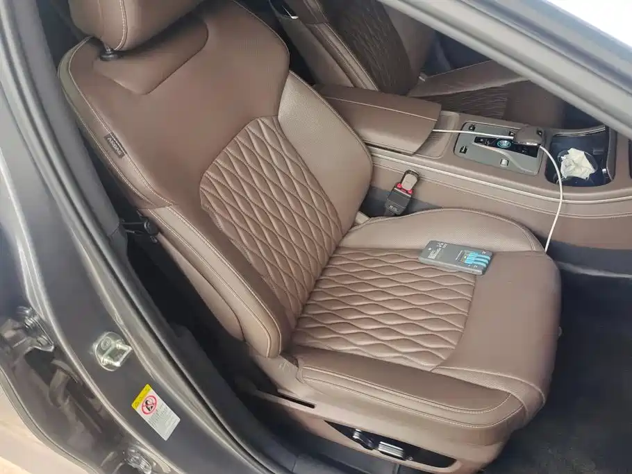 BYD Han — миниатюра 8