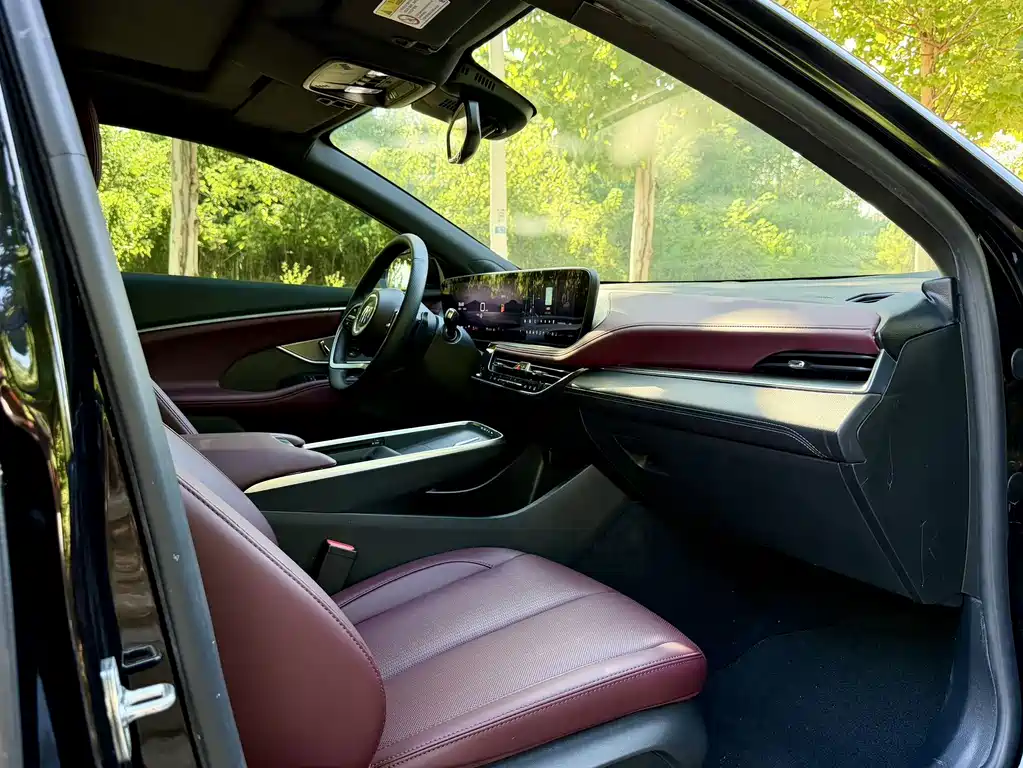 Buick LaCrosse — миниатюра 12