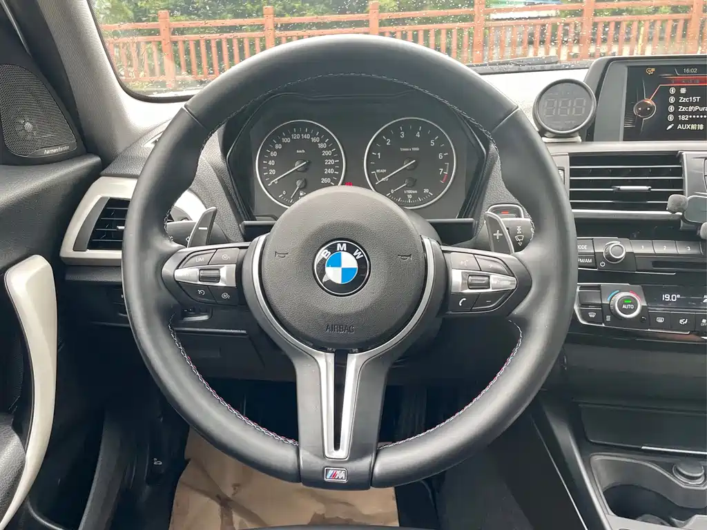 BMW 1 Series (Import) — миниатюра 18