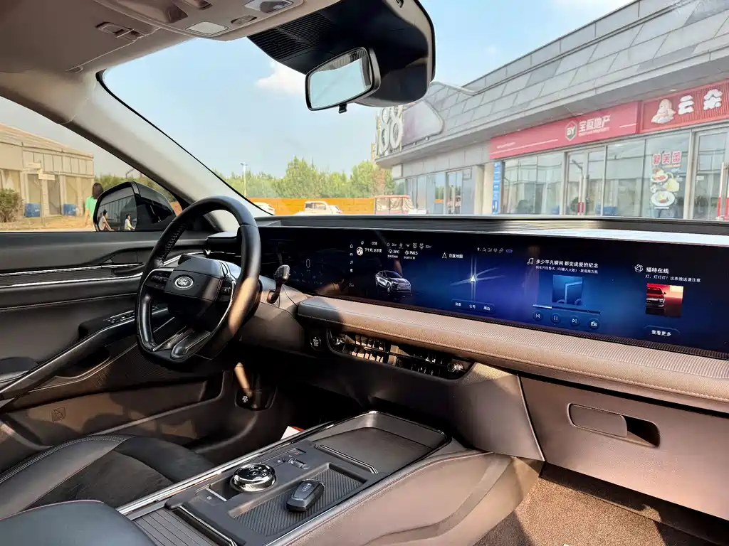 Ford Mondeo — миниатюра 12