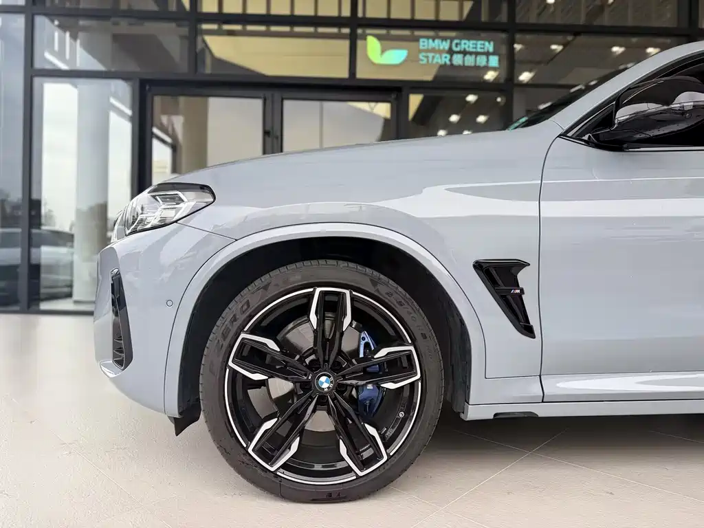 BMW X4 M40I