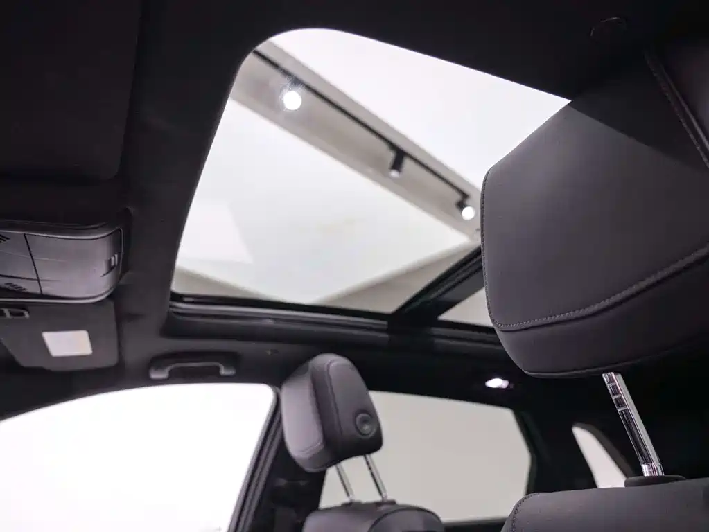Cadillac XT5 — миниатюра 8