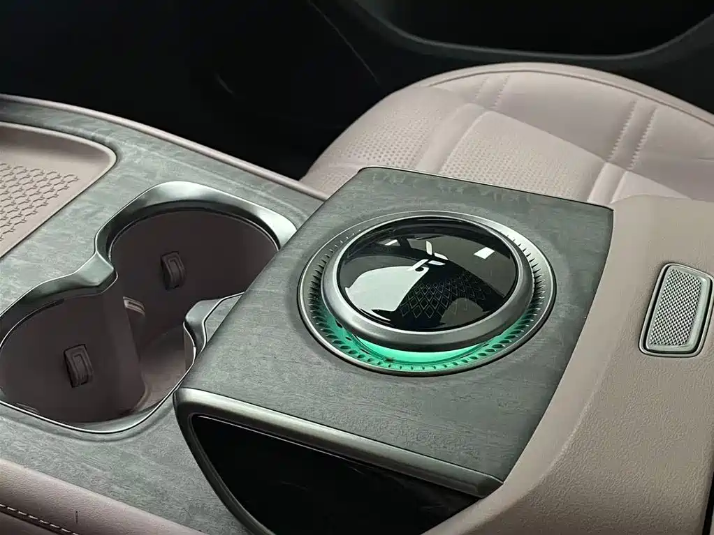 Hongqi HONGQI TIANGONG 08