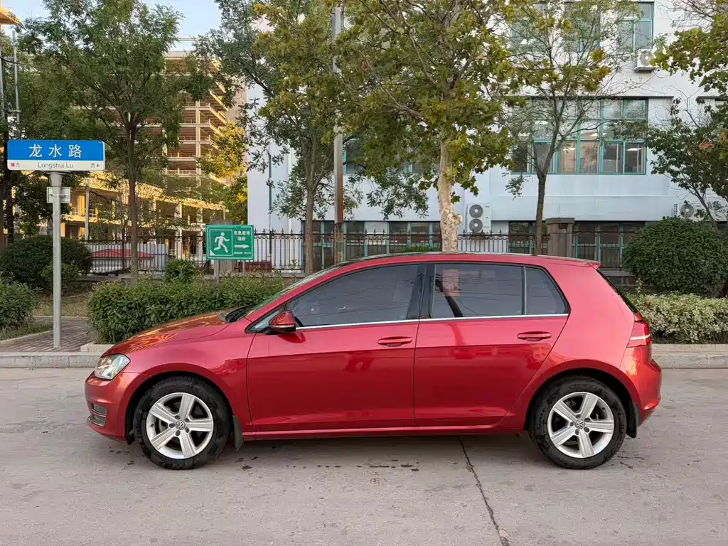 Volkswagen Golf — миниатюра 2