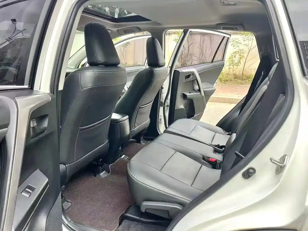 TOYOTA RAV4 RONGFANG