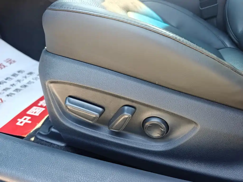 Toyota Avalon — миниатюра 11
