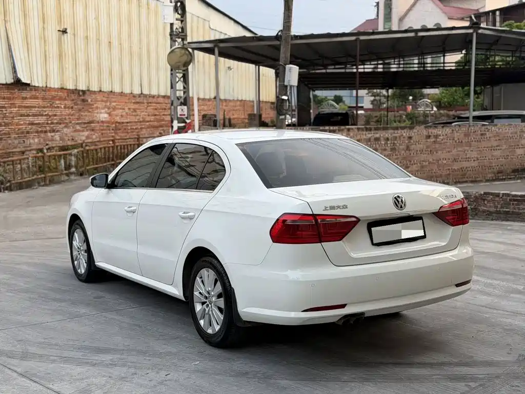 Volkswagen Lavida — миниатюра 6