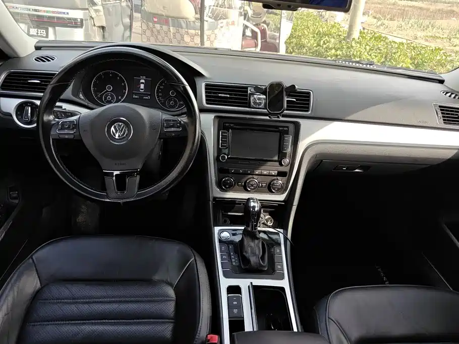 Volkswagen Passat — миниатюра 12
