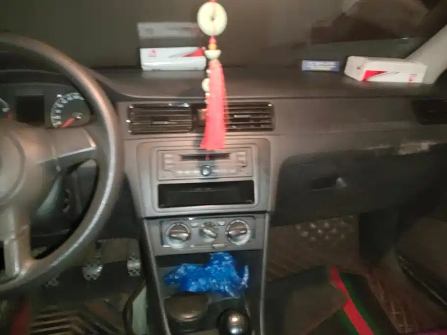 Volkswagen Santana — миниатюра 13