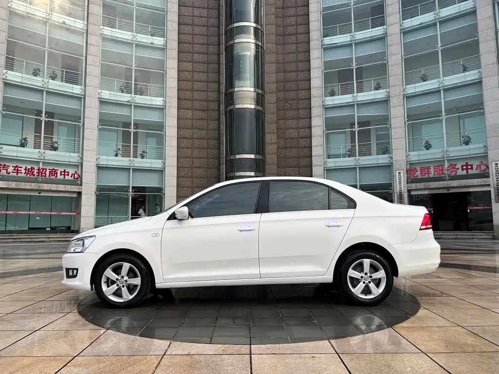 Volkswagen Santana — миниатюра 3