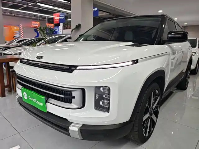 2022 Geely Icon
