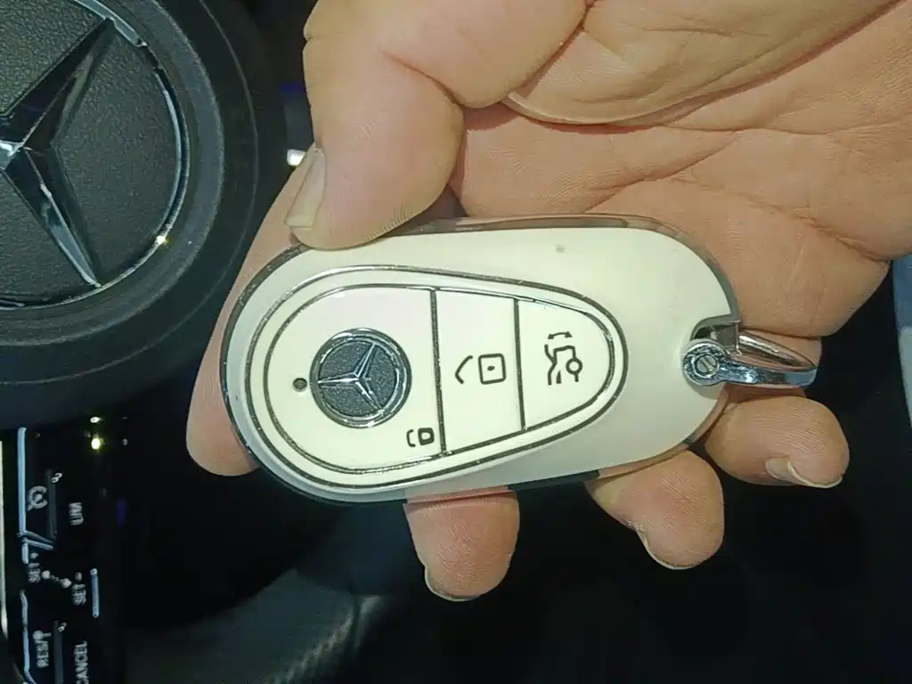 Mercedes-Benz C-Class — миниатюра 9