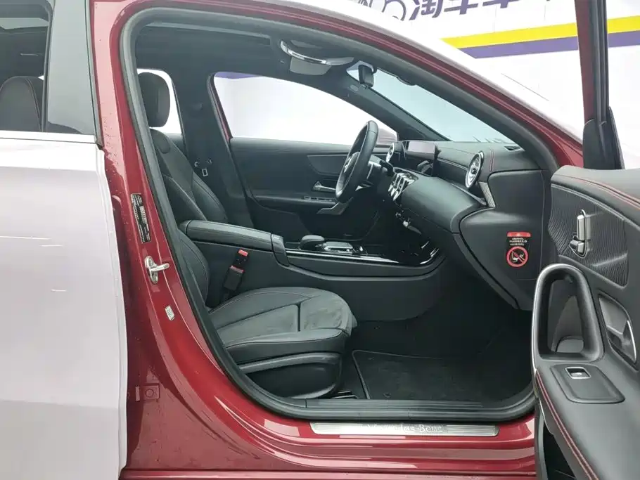 Mercedes-Benz A-Class — миниатюра 8