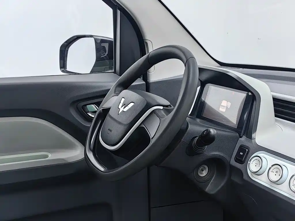 Wuling MINIEV — миниатюра 22