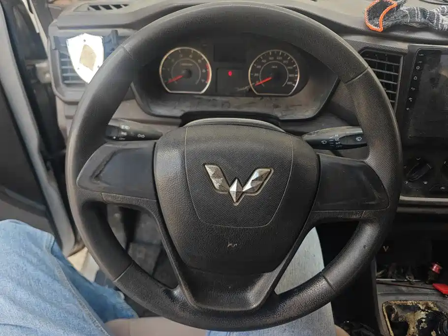 Wuling Hongguang V — миниатюра 15