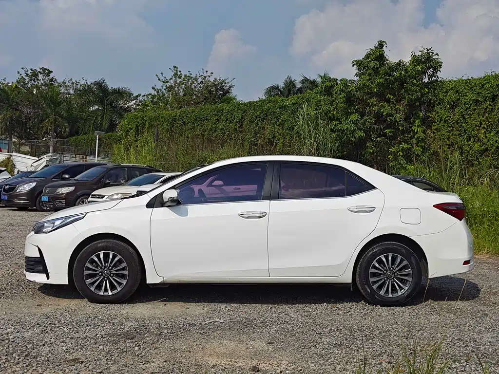 Toyota Corolla — миниатюра 4
