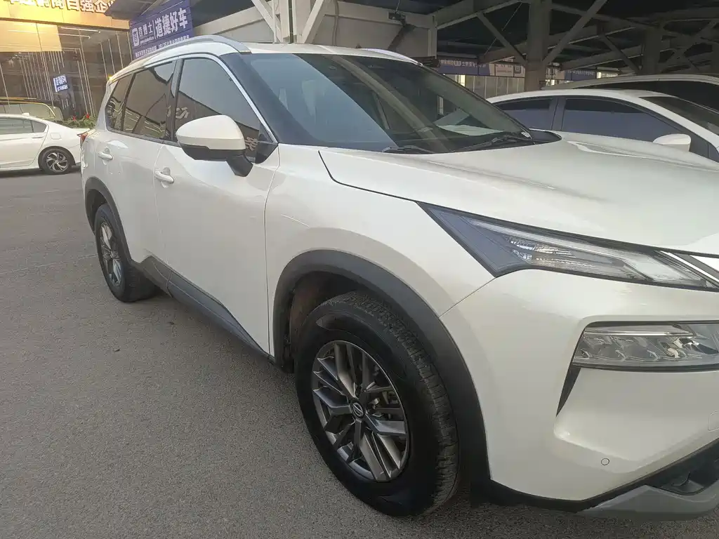 NISSAN QIJUN