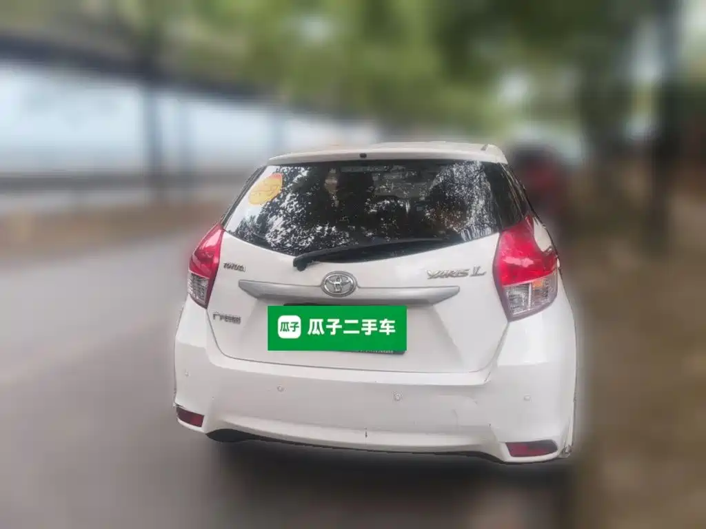 Toyota Yaris L — миниатюра 3