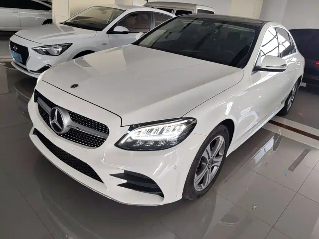 Mercedes-Benz C-Class — миниатюра 2