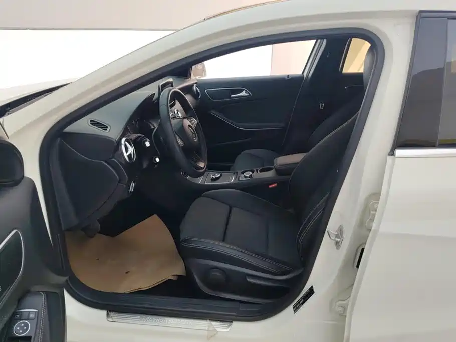 Mercedes-Benz A-Class (Import) — миниатюра 9