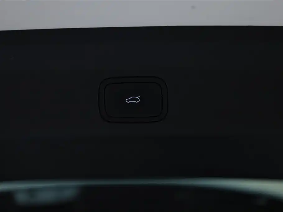 AITO ASK THE WORLD M8