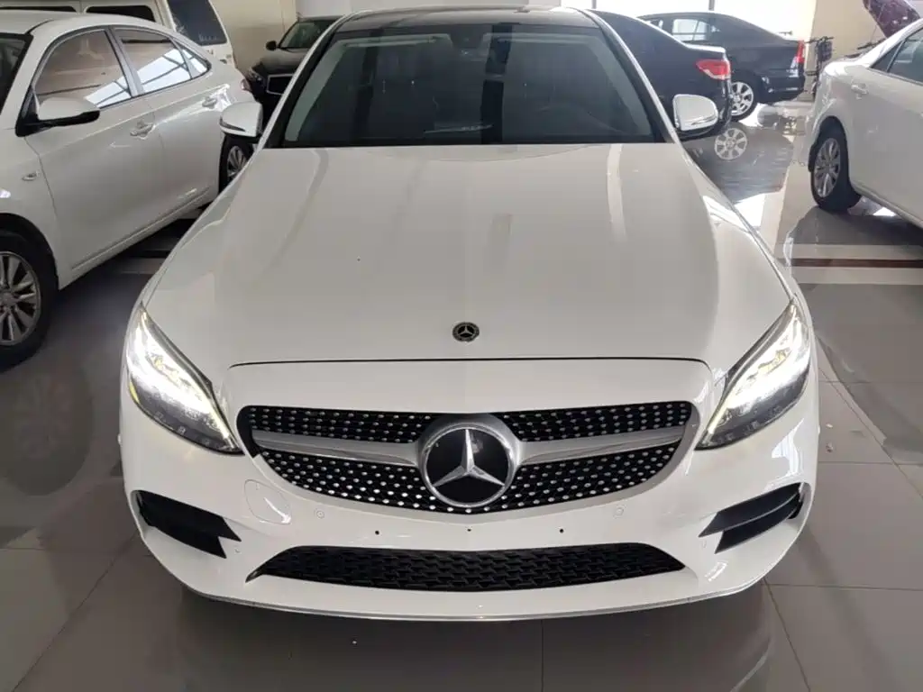 Mercedes-Benz C-Class — миниатюра 3