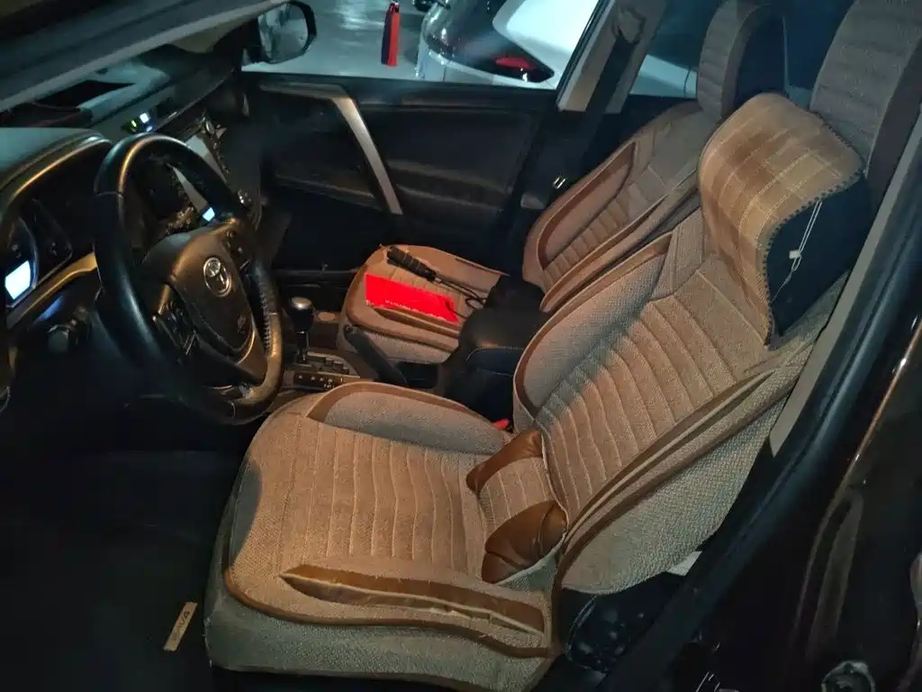 Toyota RAV4 — миниатюра 16