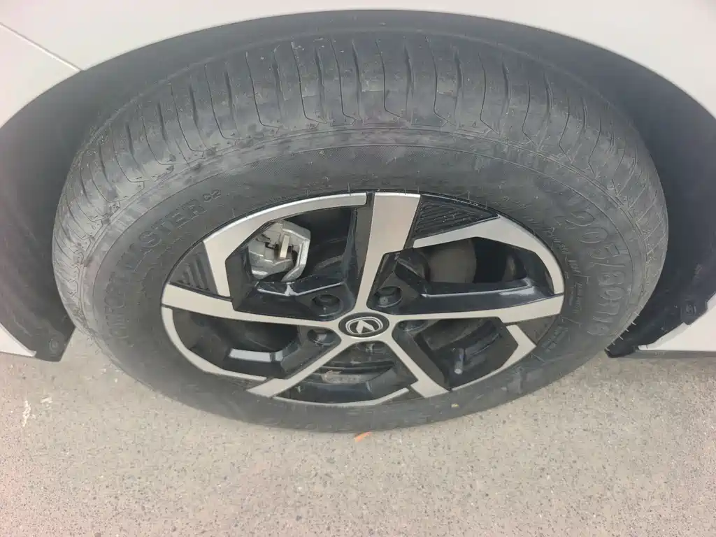 Changan Eado — миниатюра 4