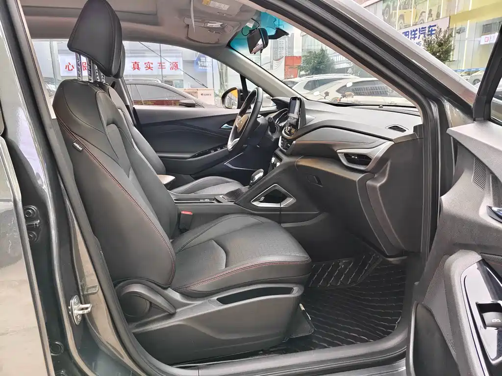 Chevrolet Volando — миниатюра 8