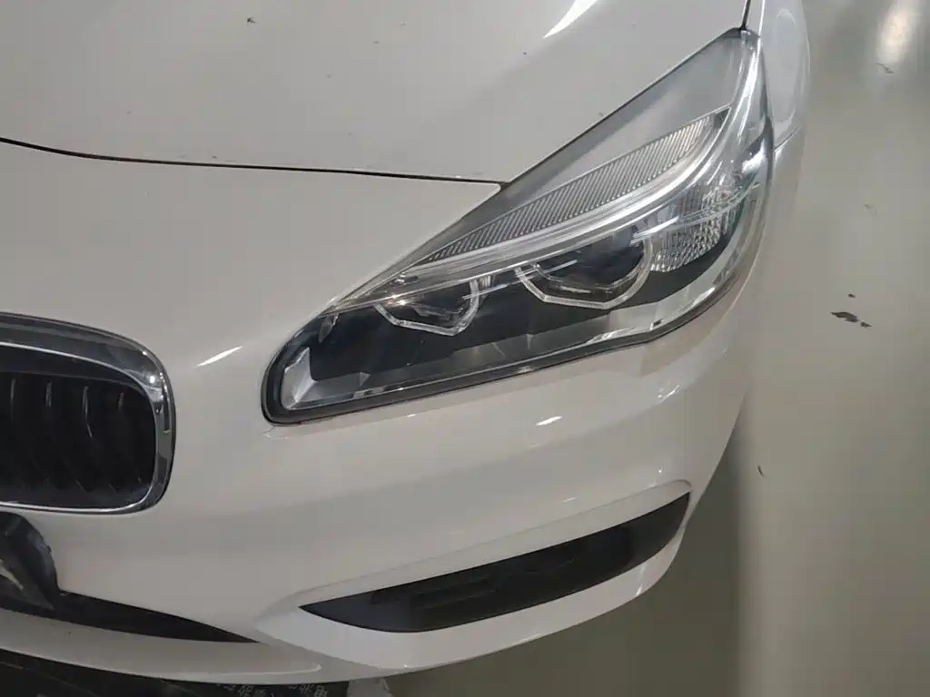 BMW 2 Series Active Tourer — миниатюра 24