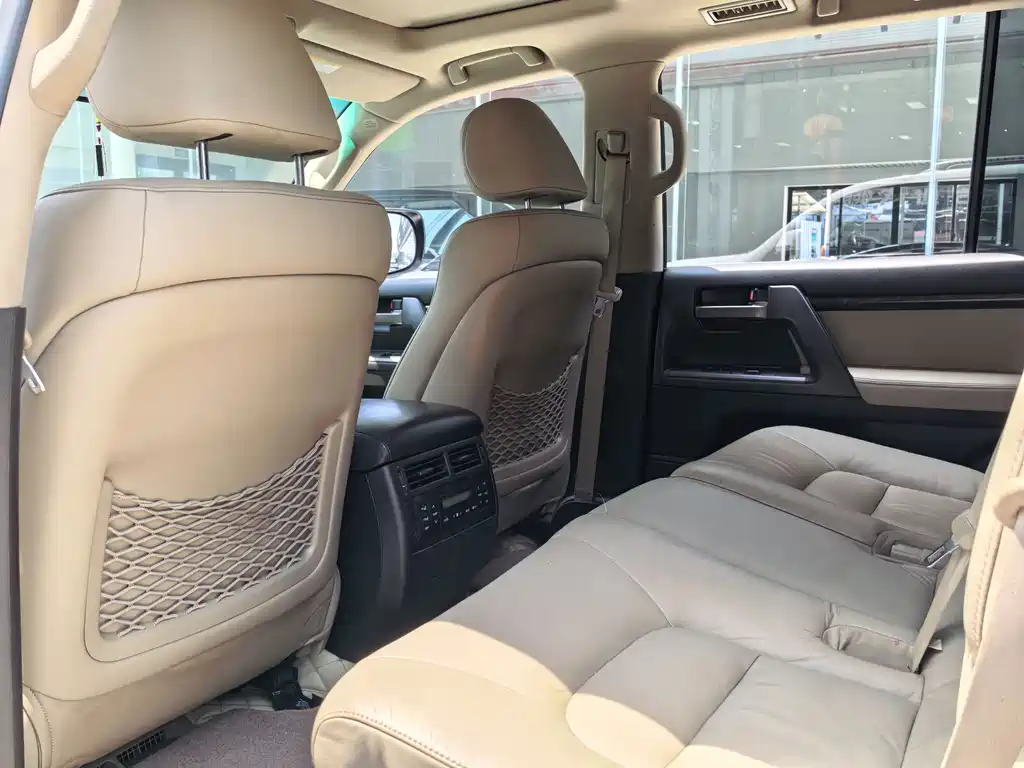 Toyota Land Cruiser 2012 4.0L AT VX