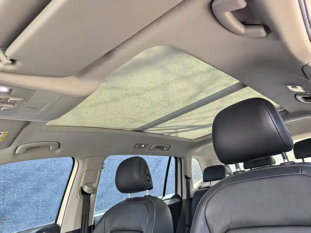 Volkswagen Tiguan L — миниатюра 11